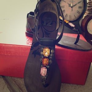 r2 Women’s Sandals Size 6.5